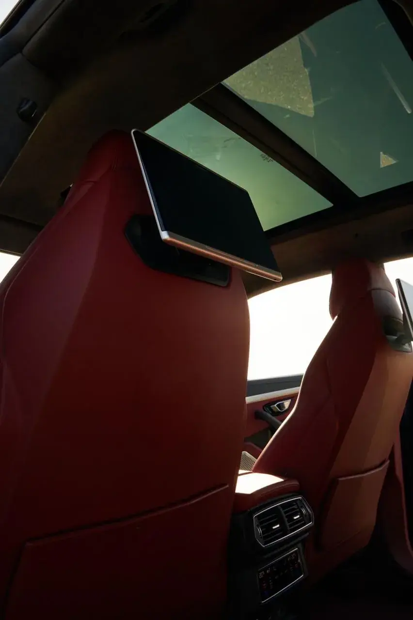 Rent Lamborghini Urus 2025 in Dubai — photo 5 of 5