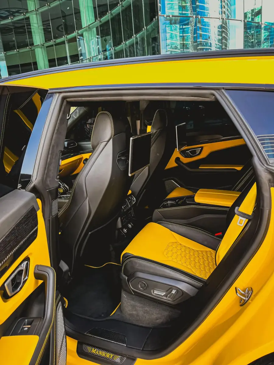 Rent Lamborghini Urus Mansory in Dubai — photo 8 of 9