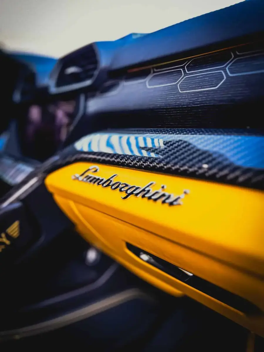 Rent Lamborghini Urus Mansory in Dubai — photo 9 of 9