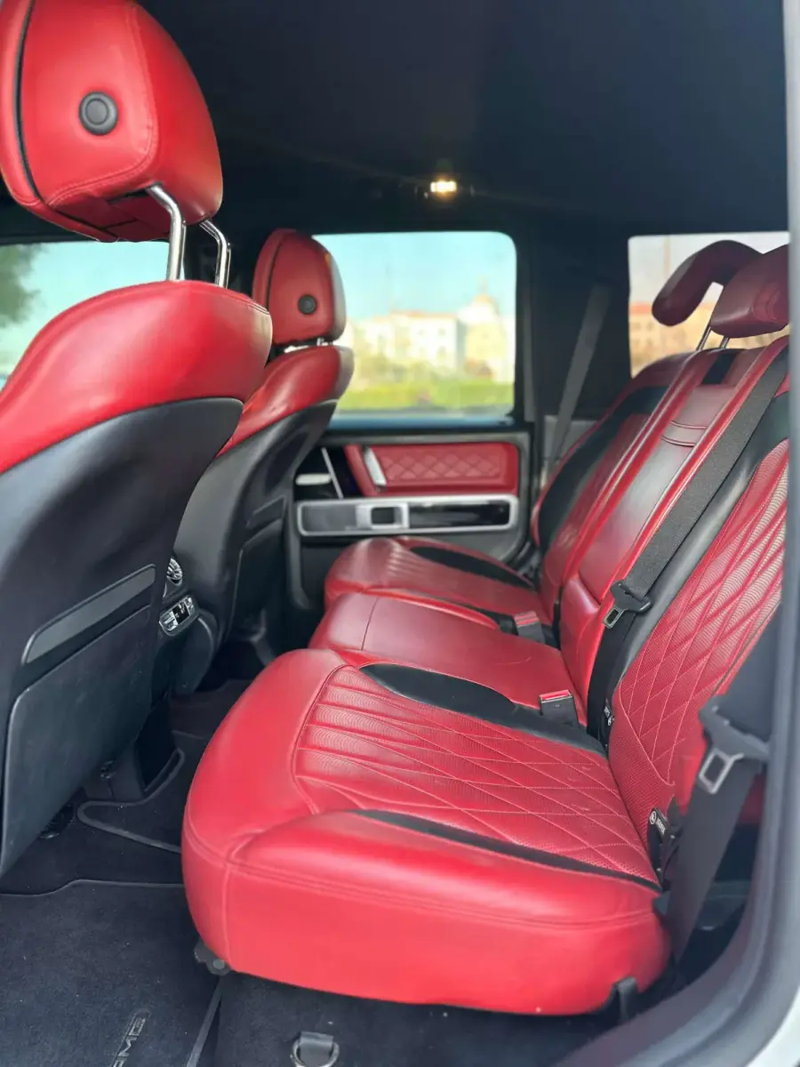 Rent Mercedes-Benz G-Class AMG in Dubai — photo 6 of 9