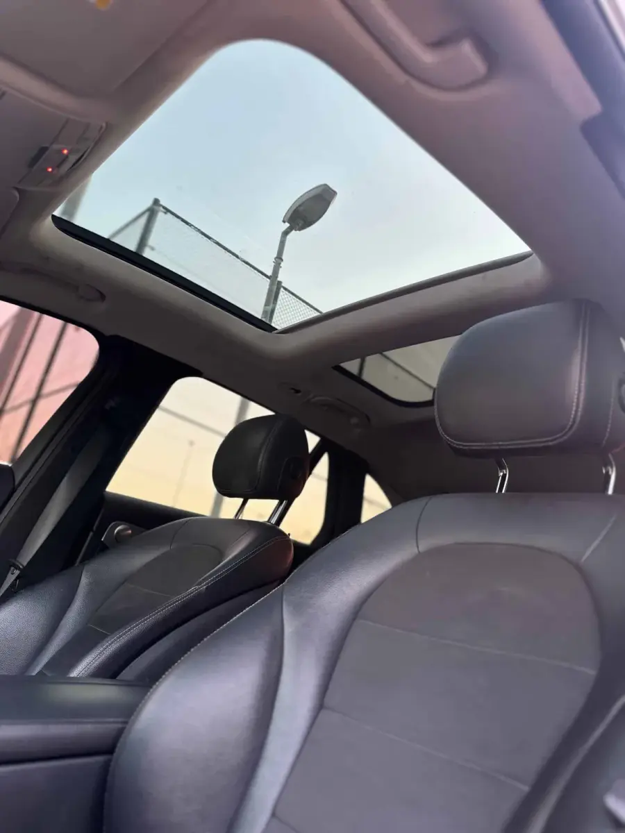 کرایہ Mercedes GLC 300 2021 دبئی میں — Mercedes-Benz — تصویر 7 از 9