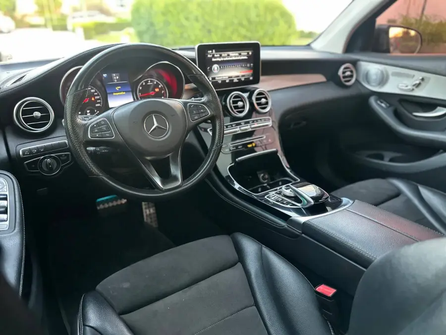 کرایہ Mercedes GLC 300 2021 دبئی میں — Mercedes-Benz — تصویر 9 از 9