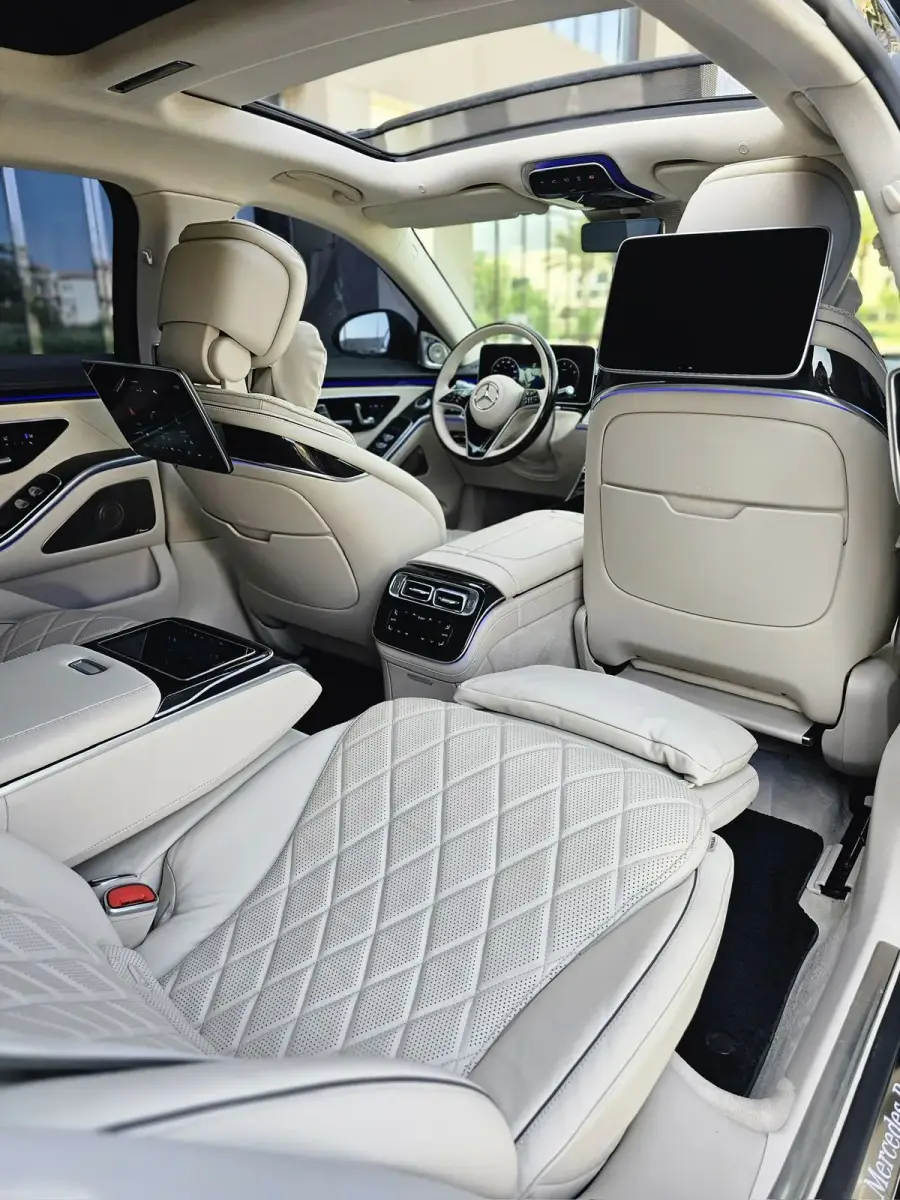 在迪拜租赁2022年梅赛德斯S580 — Mercedes-Benz — 第 2 张，共 9 张