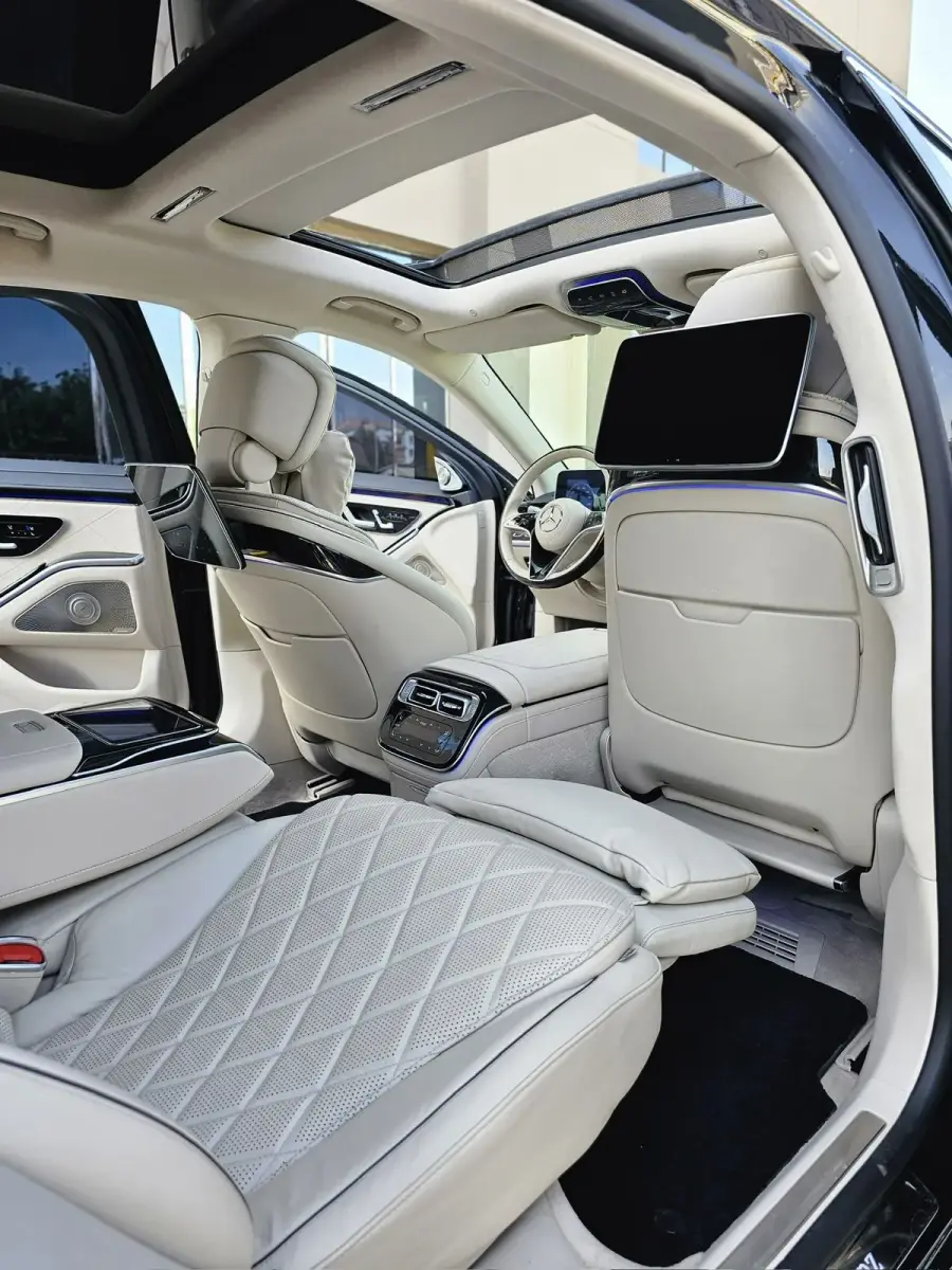 在迪拜租赁2022年梅赛德斯S580 — Mercedes-Benz — 第 4 张，共 9 张