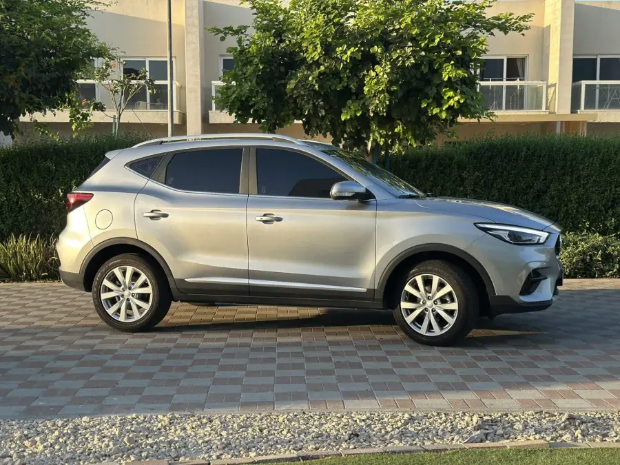 Rent MG ZS in Dubai — photo 4 of 9