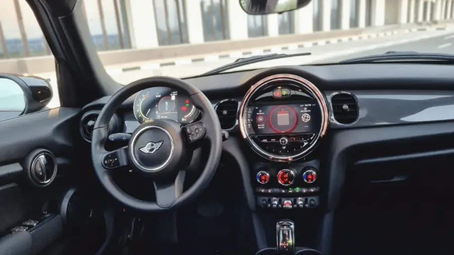 Rent Mini Cooper 2020 in Dubai — photo 7 of 9
