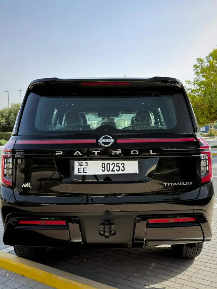 Rent Nissan Patrol 2026 in Dubai — photo 5 of 9