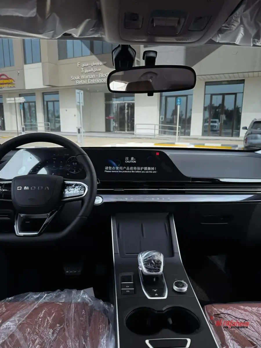 Rent Omoda C5 Grey 2026 in Dubai — photo 4 of 8