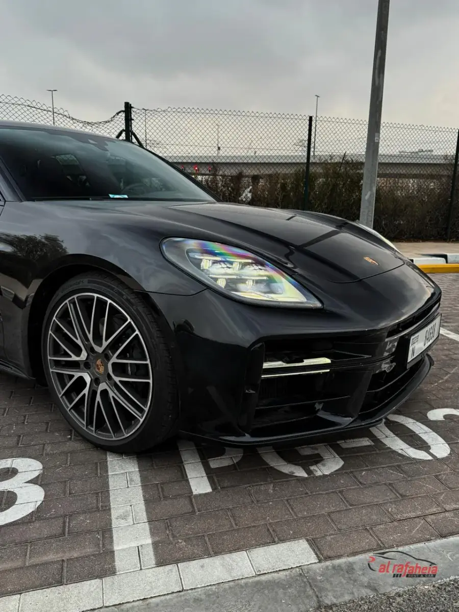 Rent Porsche Panamera 2025 in Dubai — photo 2 of 9