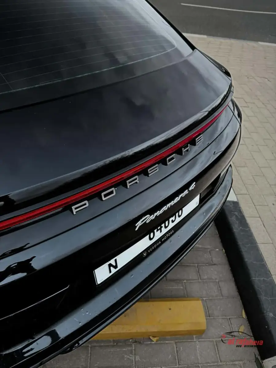 Rent Porsche Panamera 2025 in Dubai — photo 4 of 9