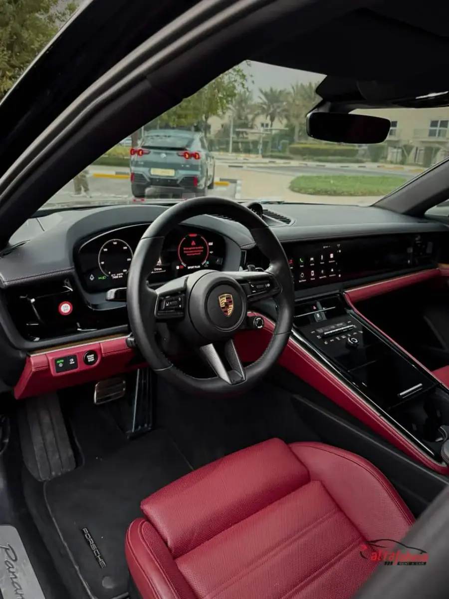Rent Porsche Panamera 2025 in Dubai — photo 5 of 9