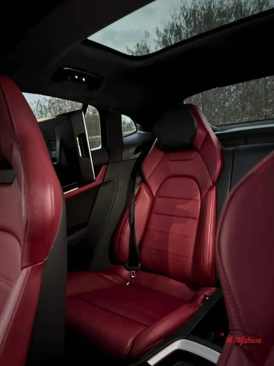 Rent Porsche Panamera 2025 in Dubai — photo 6 of 9