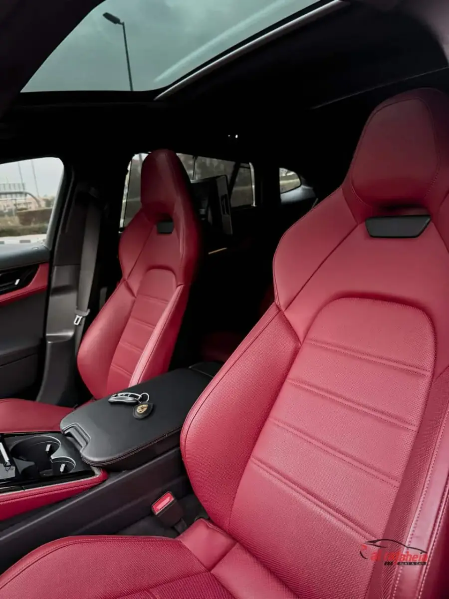 Rent Porsche Panamera 2025 in Dubai — photo 9 of 9