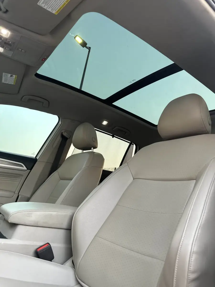 Rent Volkswagen Atlas 2021 in Dubai — photo 6 of 9