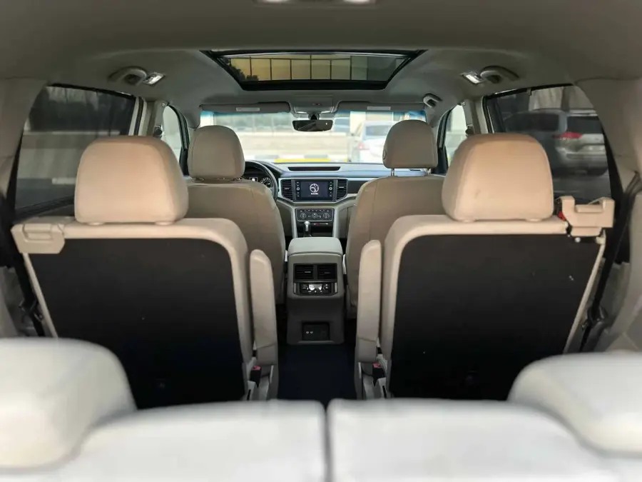 Rent Volkswagen Atlas 2021 in Dubai — photo 9 of 9