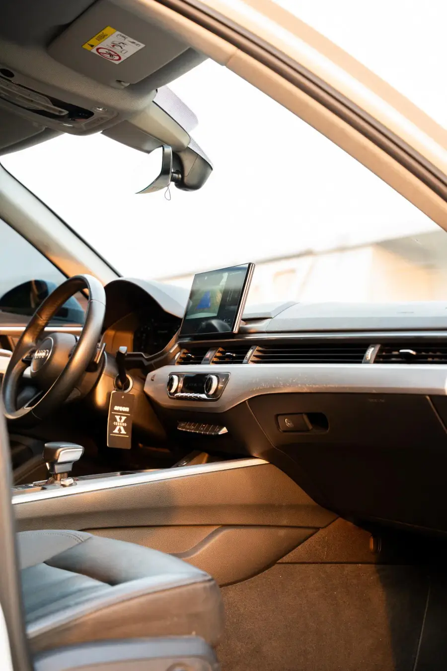 Rent Audi A4 White 2024 in Dubai — photo 18 of 18