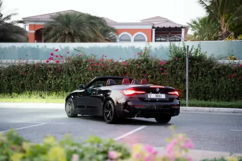 Rent BMW M430i Convertible Black in Dubai — photo 6 of 20