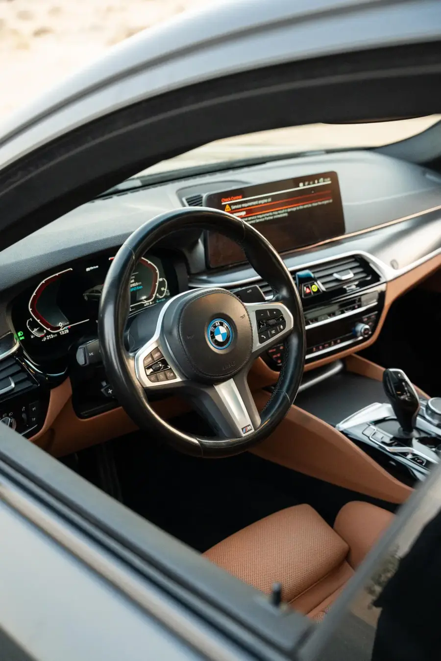 Rent BMW M 430i Black in Dubai — photo 16 of 20