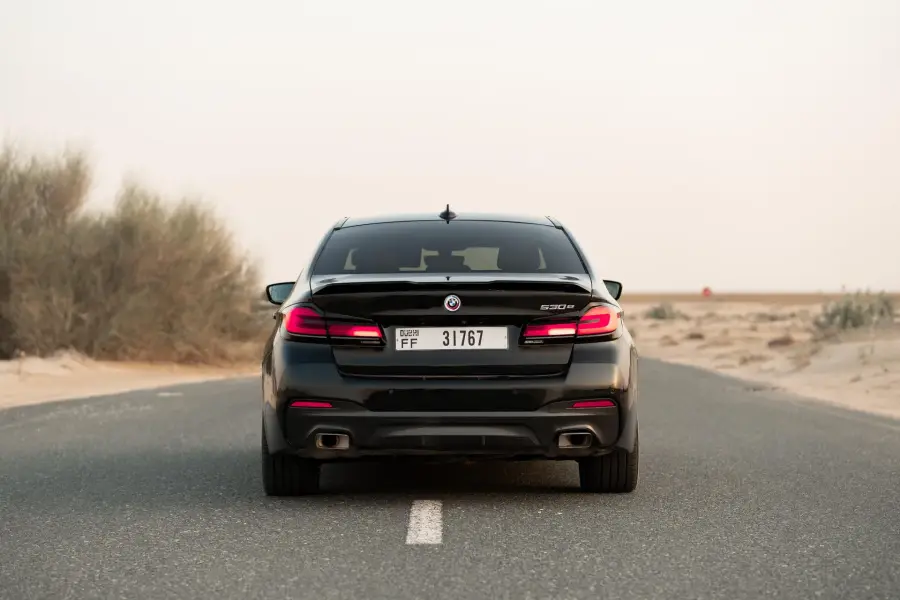 Rent BMW M 430i Black in Dubai — photo 5 of 20