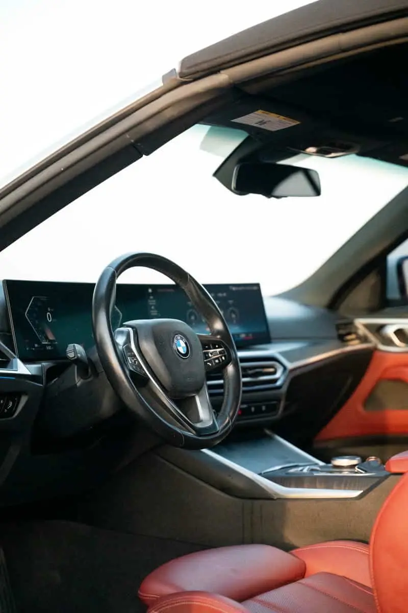 Rent BMW M 430i White in Dubai — photo 15 of 20