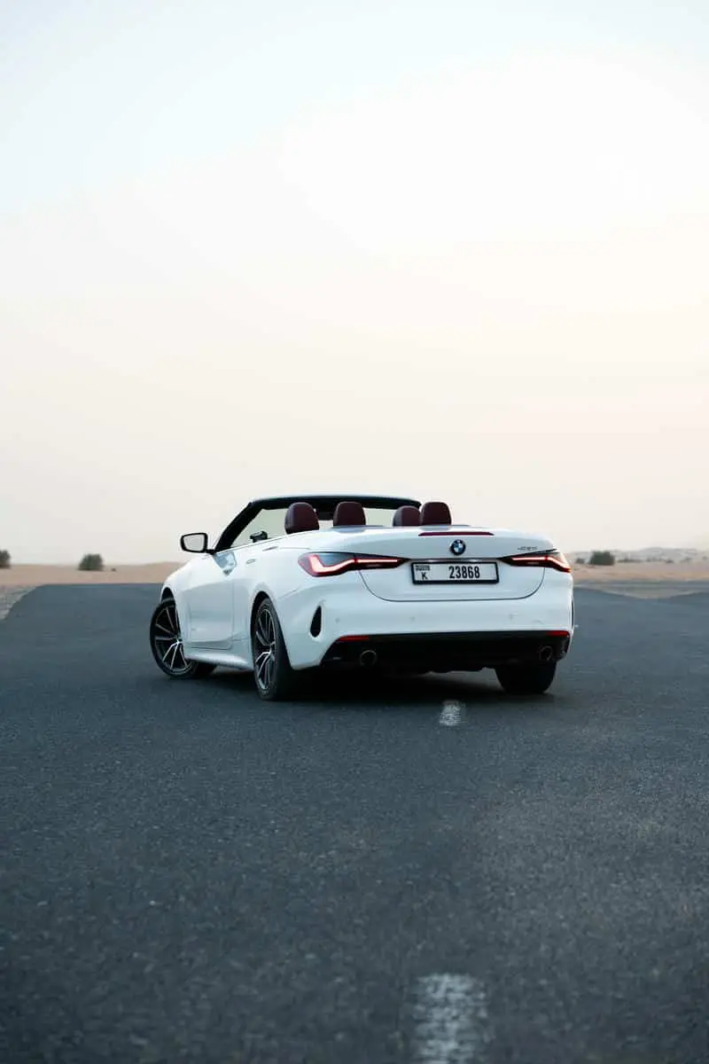 Rent BMW M 430i White in Dubai — photo 7 of 20