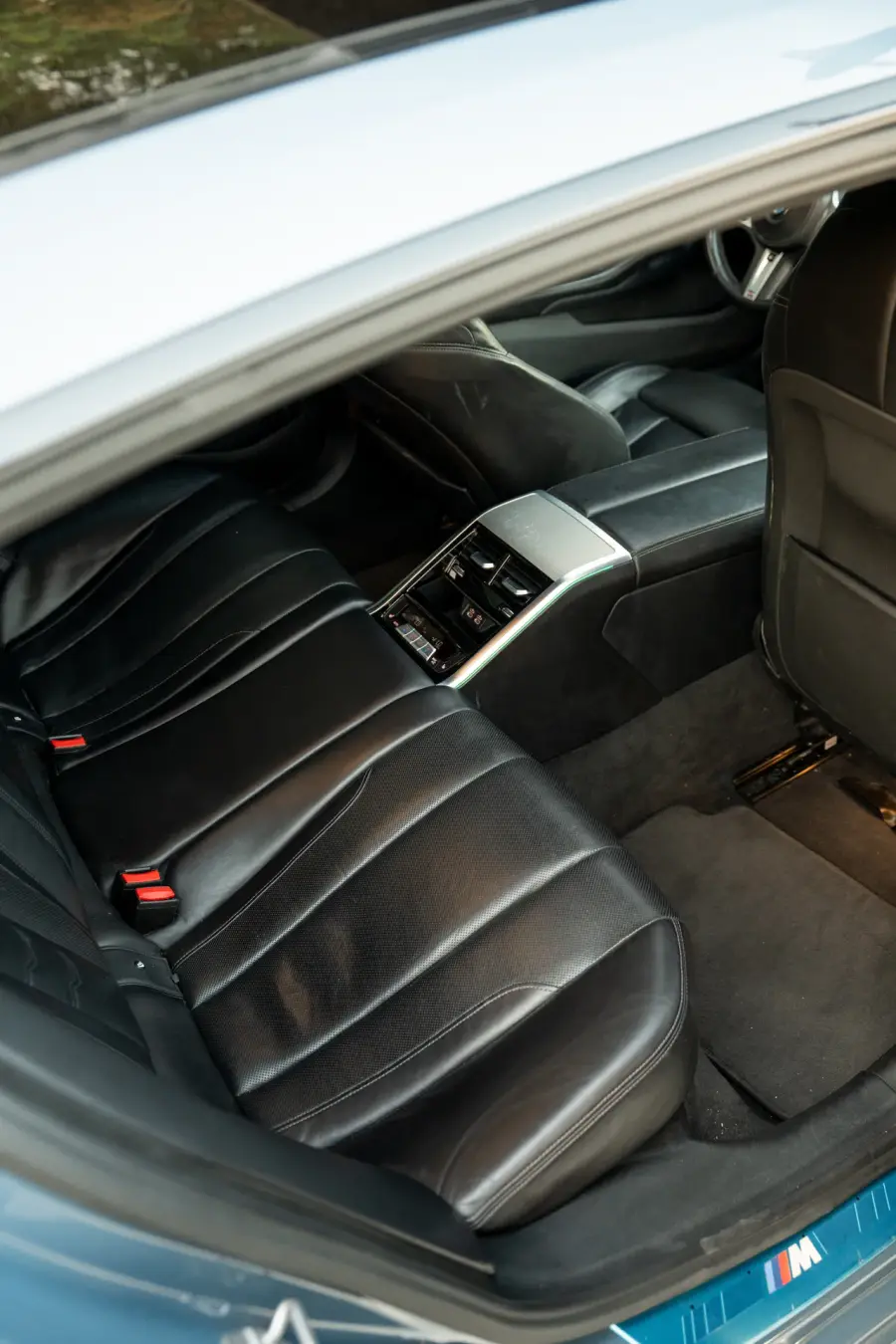 Rent BMW M840i 2024 in Dubai — photo 17 of 18
