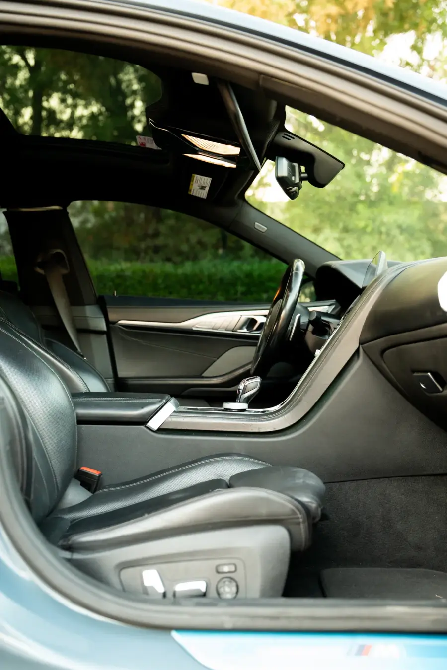 Rent BMW M840i 2024 in Dubai — photo 18 of 18