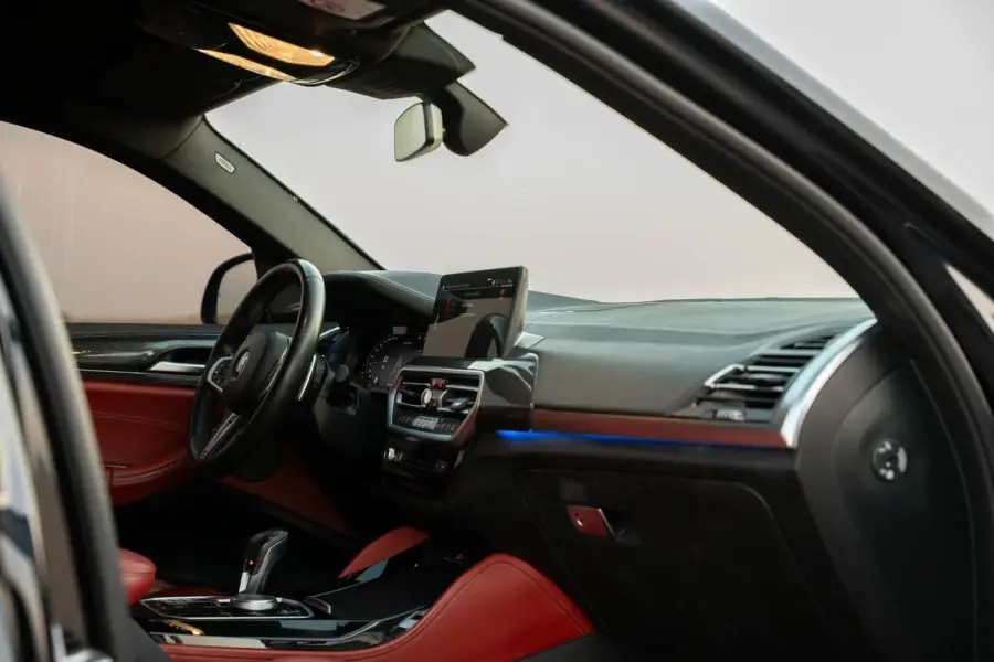 Аренда BMW X4 M Competition 2023 в Дубае в аренду в Дубай, ОАЭ — BMW — фото 13 из 20