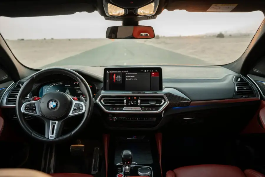Аренда BMW X4 M Competition 2023 в Дубае в аренду в Дубай, ОАЭ — BMW — фото 14 из 20