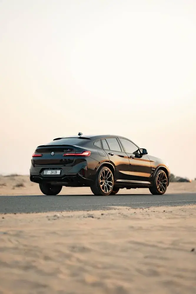 Аренда BMW X4 M Competition 2023 в Дубае в аренду в Дубай, ОАЭ — BMW — фото 17 из 20