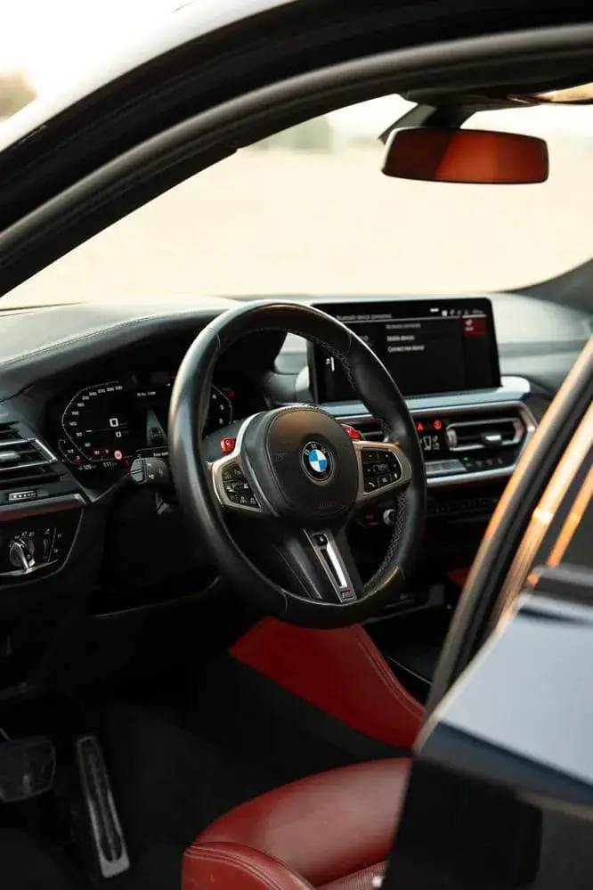 Аренда BMW X4 M Competition 2023 в Дубае в аренду в Дубай, ОАЭ — BMW — фото 3 из 20