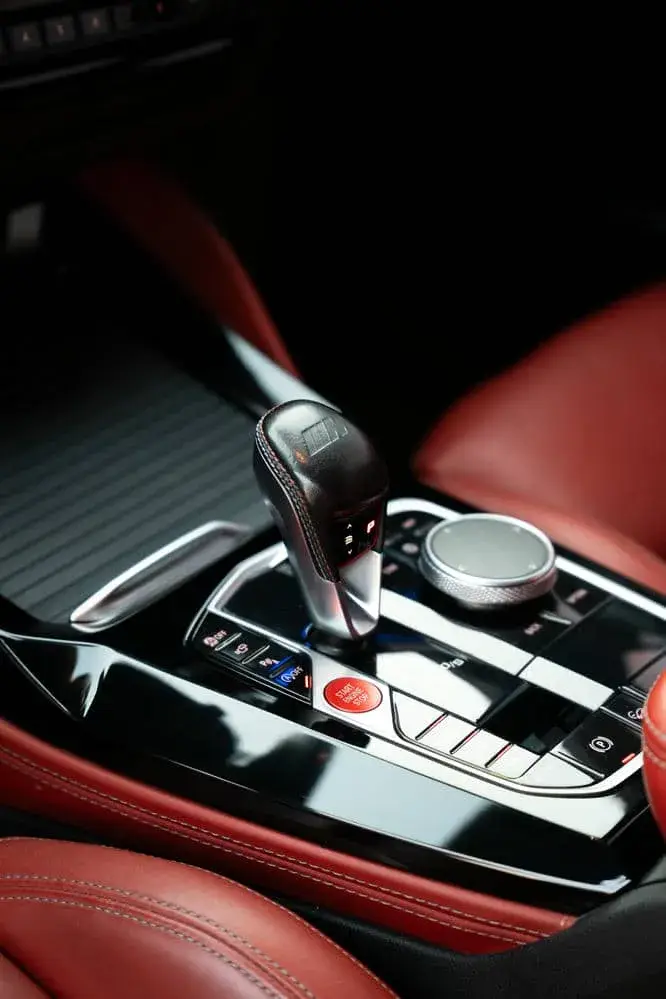 Аренда BMW X4 M Competition 2023 в Дубае в аренду в Дубай, ОАЭ — BMW — фото 8 из 20