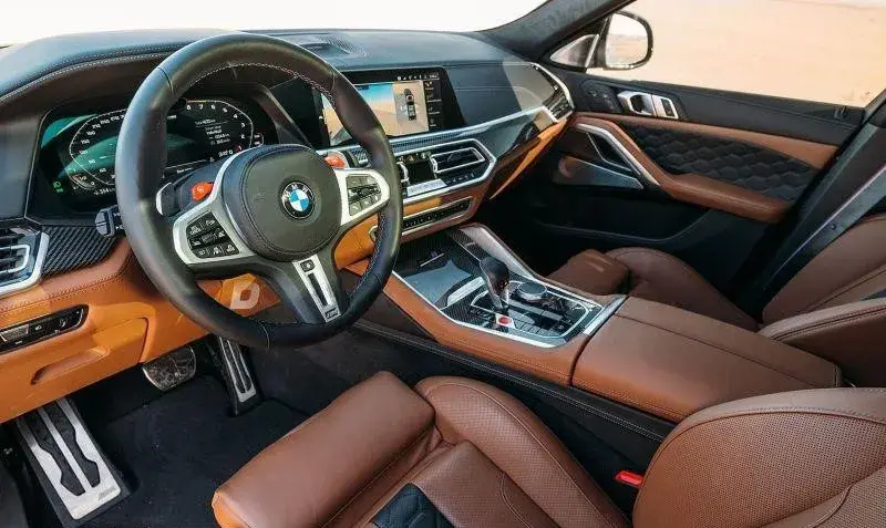 Rent BMW X6 Competition in Dubai — photo 3 of 5