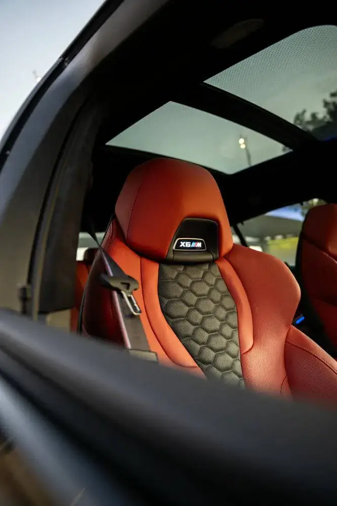 Аренда BMW X6 M Competition Белый 2026 в Дубае в аренду в Дубай, ОАЭ — BMW — фото 4 из 15