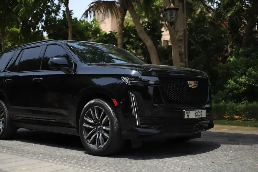 Rent Cadillac Escalade in Dubai — photo 2 of 9