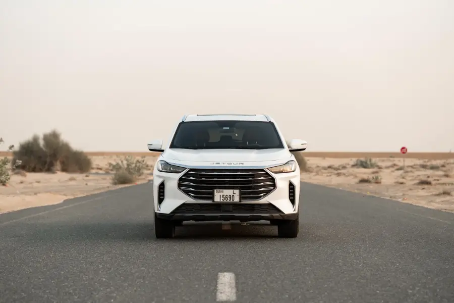 Rent Jetour X70 White in Dubai — photo 5 of 20