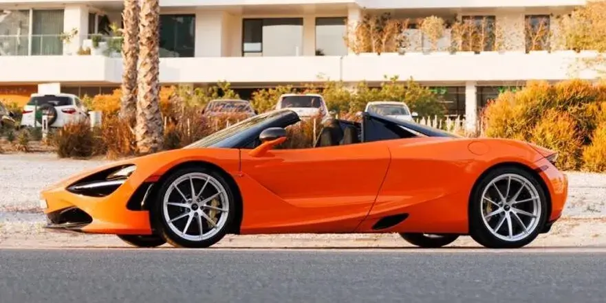 Rent McLaren 720 S in Dubai — Mclaren — photo 8 of 11