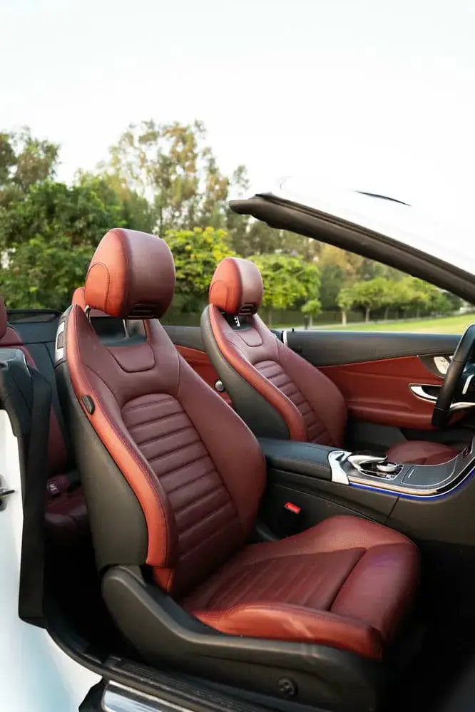Rent Mercedes C300 Convertible White in Dubai — Mercedes-Benz — photo 19 of 20
