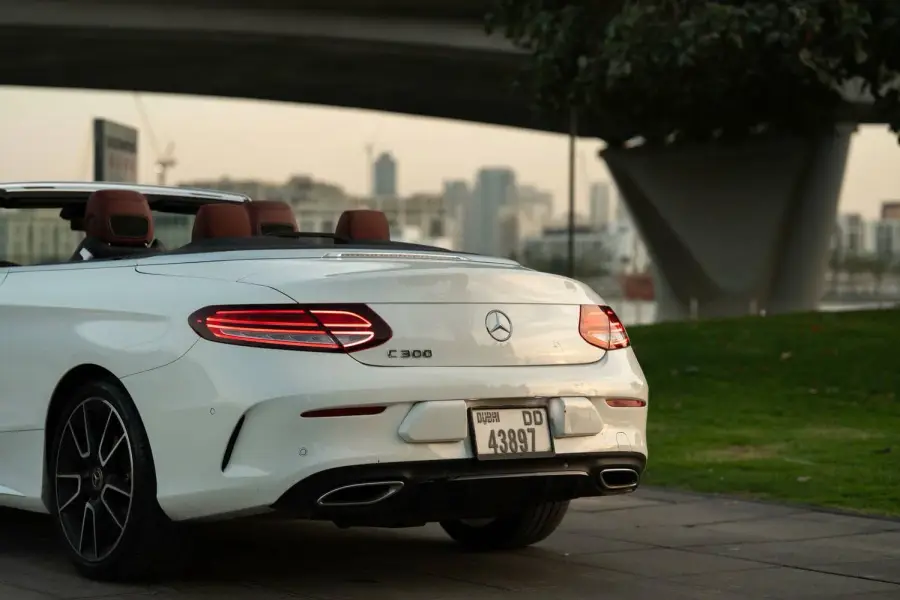 Rent Mercedes C300 Convertible White in Dubai — Mercedes-Benz — photo 10 of 20