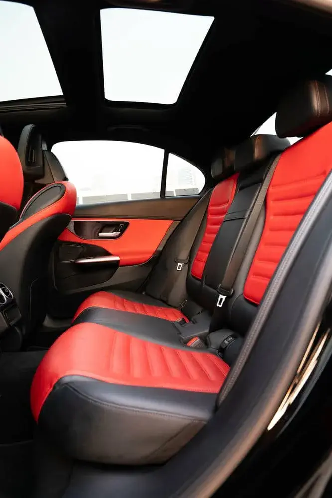 Rent Mercedes C300 Sedan in Dubai — Mercedes-Benz — photo 17 of 20