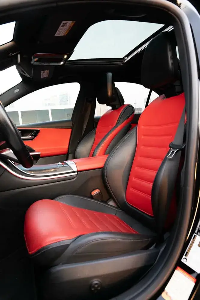 Rent Mercedes C300 Sedan in Dubai — Mercedes-Benz — photo 18 of 20