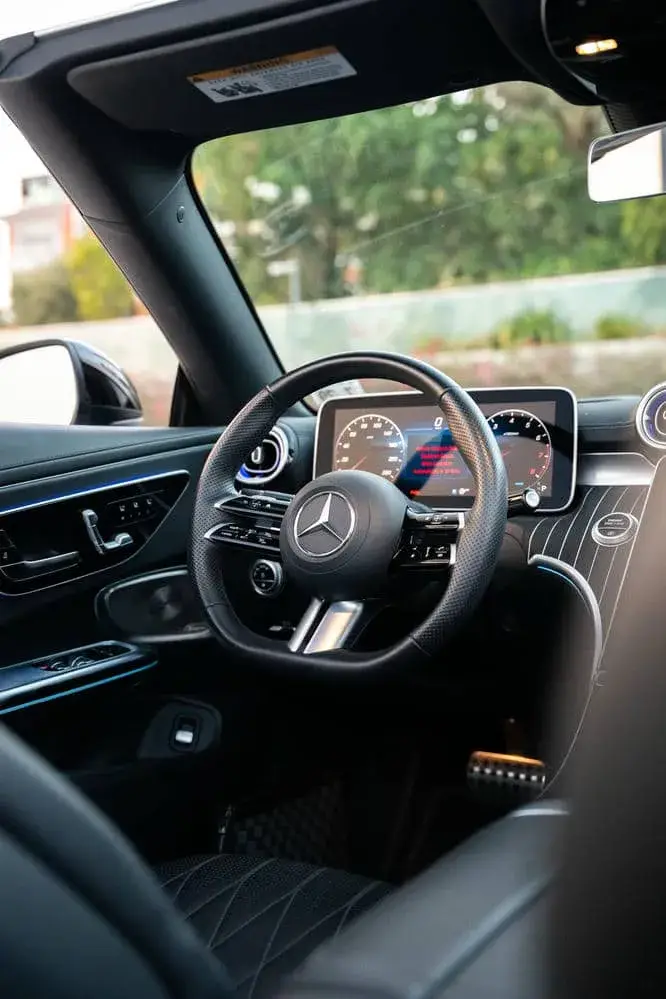 Rent Mercedes CLE 450 Cabriolet Convertible 2025 in Dubai — Mercedes-Benz — photo 3 of 20