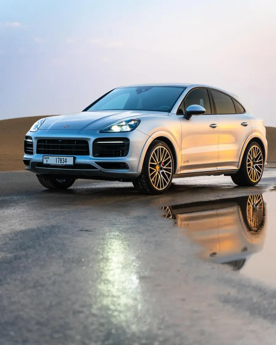 Rent Porsche Cayenne GTS in Dubai — photo 3 of 5