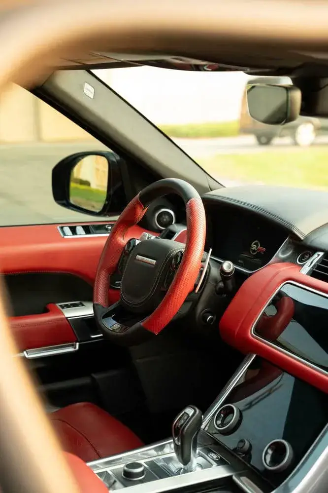 Rent Rang Rover SVR Blue in Dubai — Range Rover — photo 18 of 20