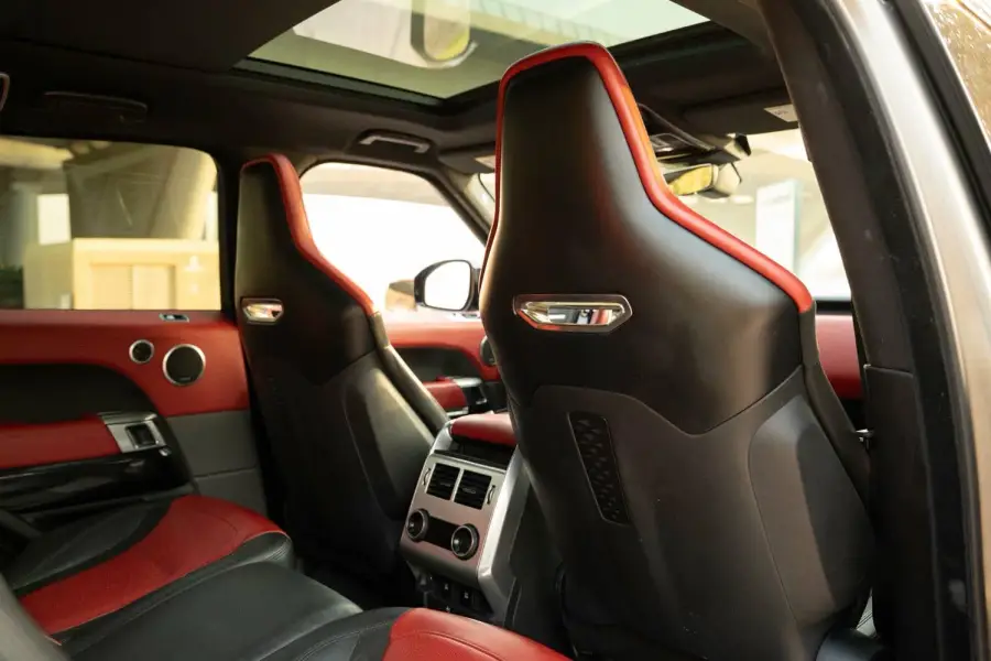 Rent Rang Rover SVR Blue in Dubai — Range Rover — photo 5 of 20