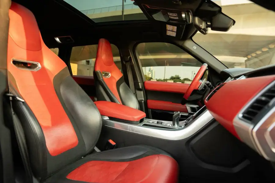 Rent Rang Rover SVR Blue in Dubai — Range Rover — photo 7 of 20