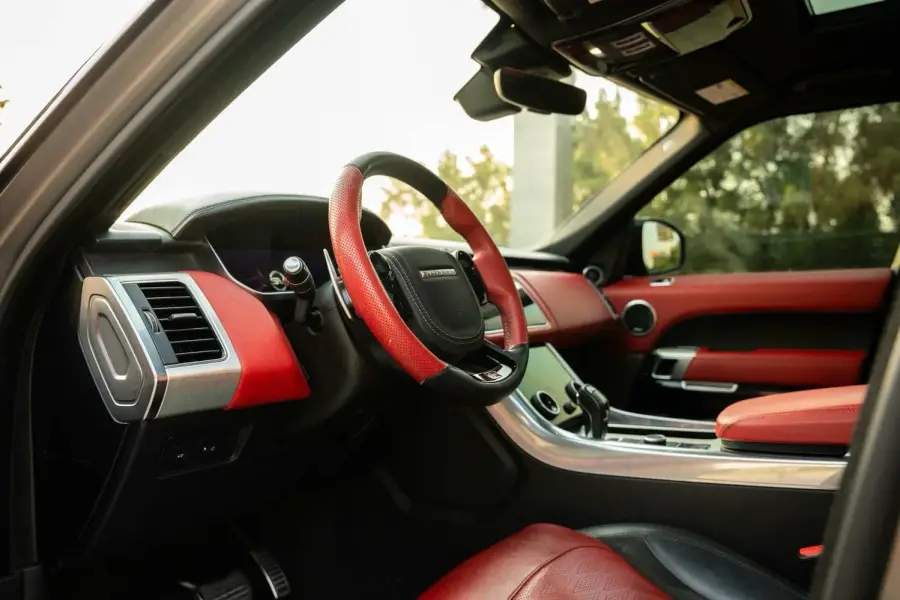 Rent Rang Rover SVR Blue in Dubai — Range Rover — photo 10 of 20