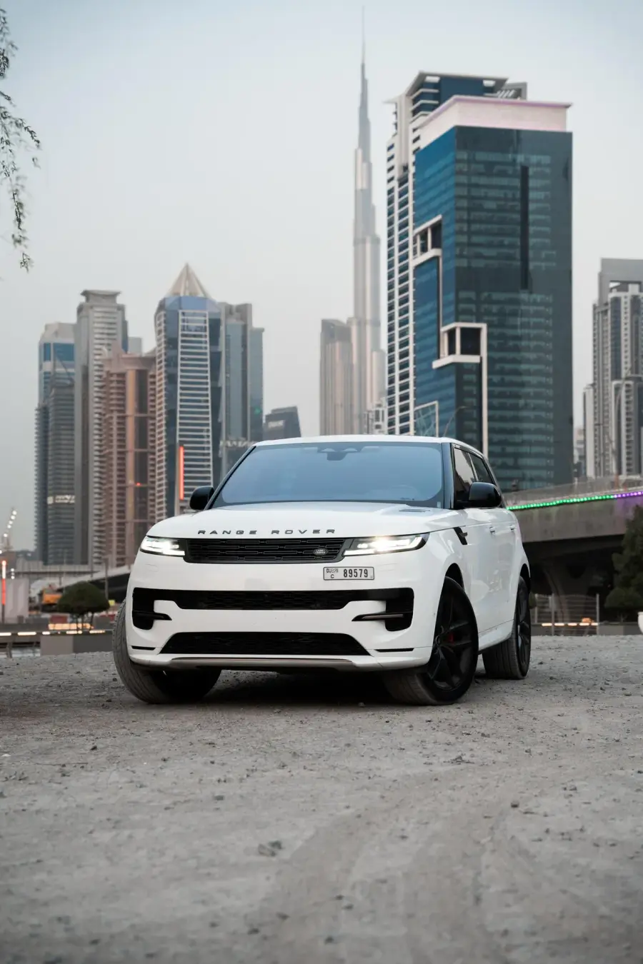 Rent Range Rover Sport White 2024 in Dubai — Land Rover — photo 8 of 15