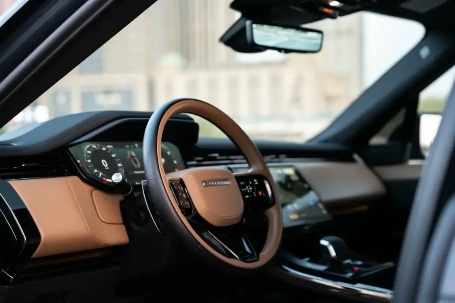Rent Range Rover Sport Gray Grey in Dubai — Land Rover — photo 13 of 20