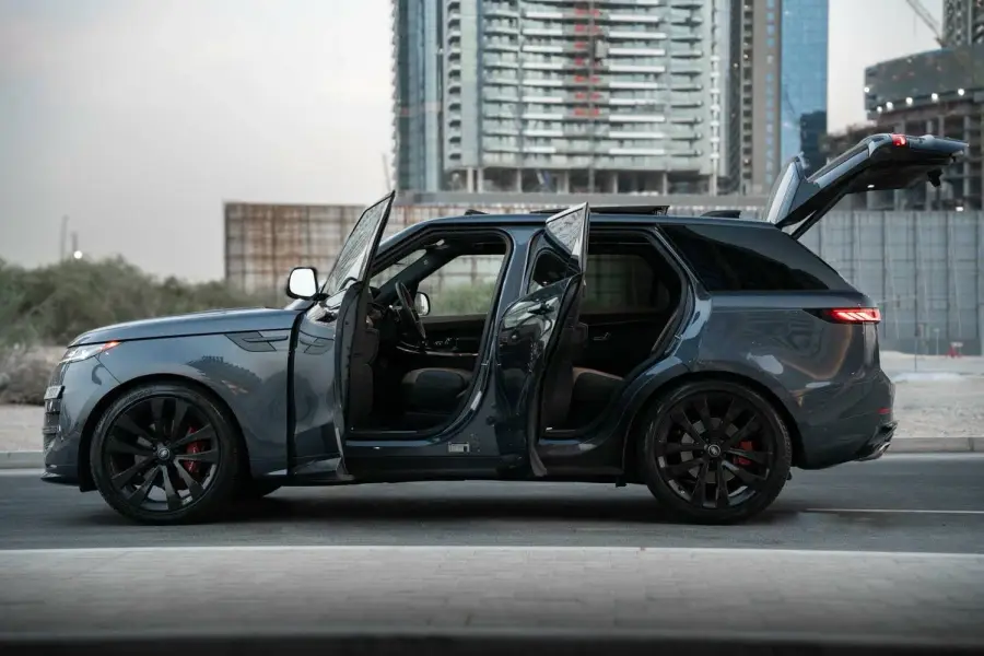Rent Range Rover Sport Gray Grey in Dubai — Land Rover — photo 7 of 20